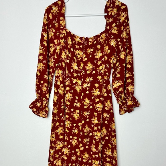 Red floral maxi dress - Picture 3 of 3